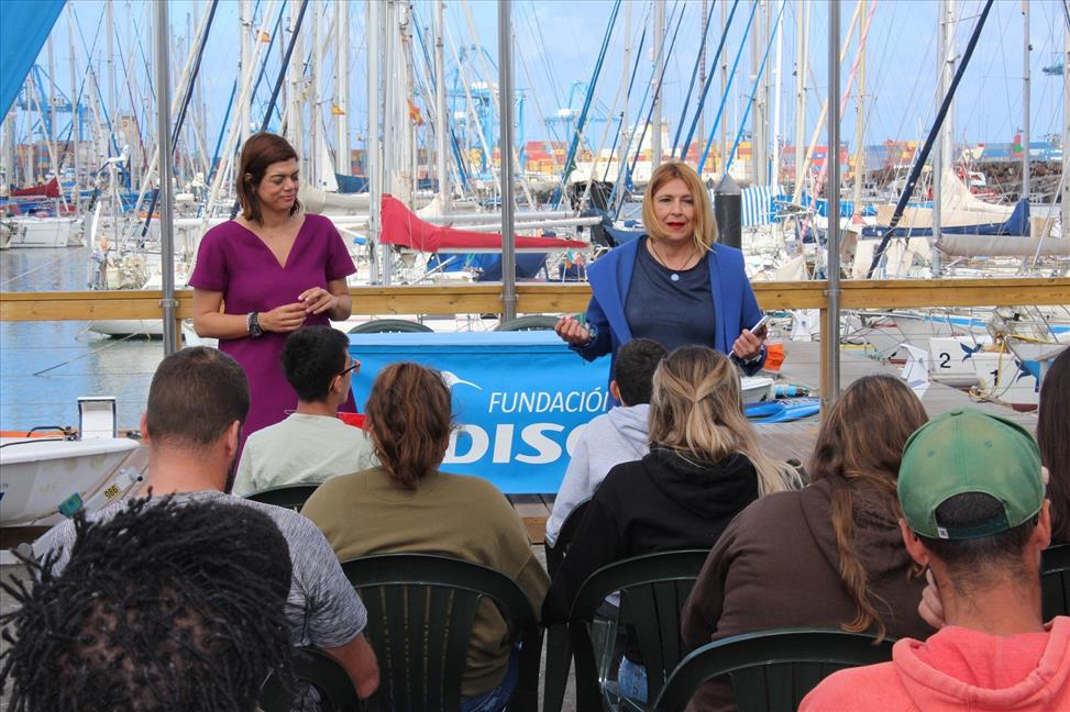 Presentación Depor-vida, Sara Mateos y Reyes Martel.JPG