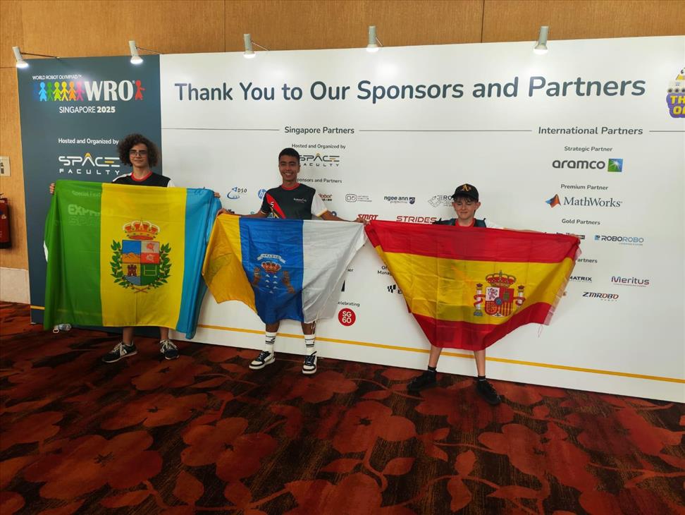 Fotonoticia Martín Marzo, Aarón Rodríguez y Martín Cabrera en la WBO de Singapur 4.jpeg