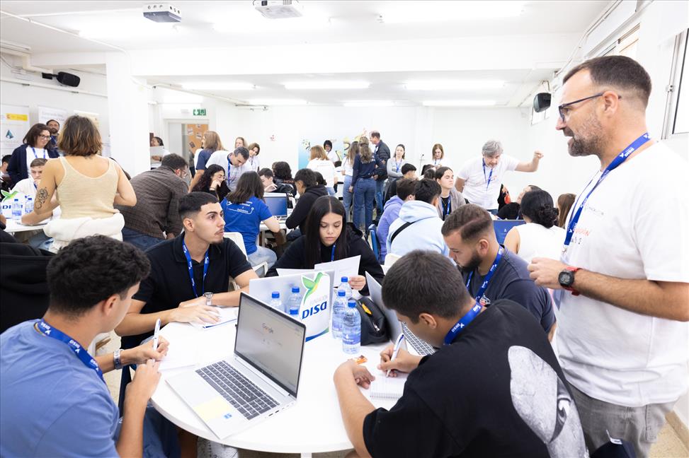 Presentación Hackathon Intecentros 2026 4.jpg